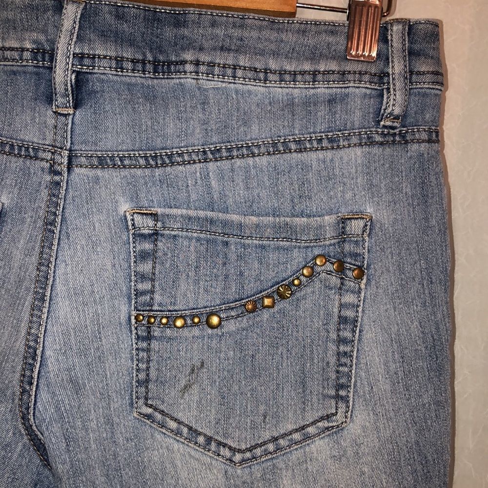 Sonoma 4 Vintage Wash Brass Color Studded Blue Denim Shorts - Picture 10 of 16